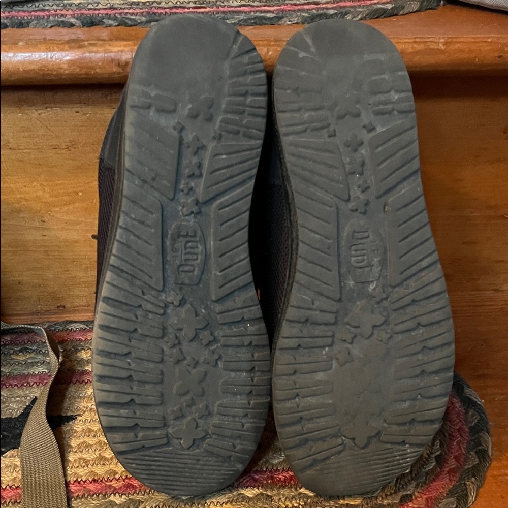 Hey Dude BOYS  Black Loafers size 6 - Picture 5 of 7